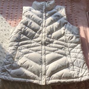 north face white puffy vest